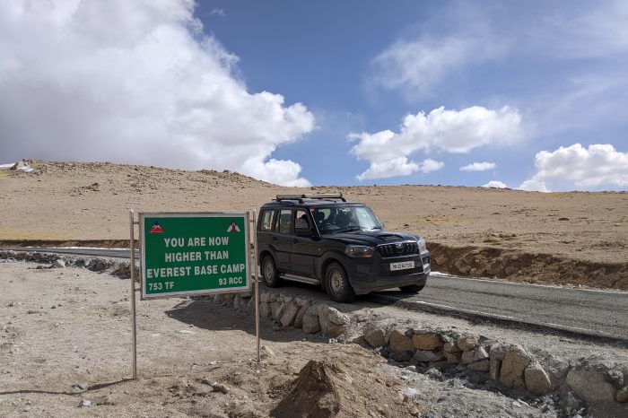 Ladakh Car Tour with Hanle & Umling La- 8N 9D